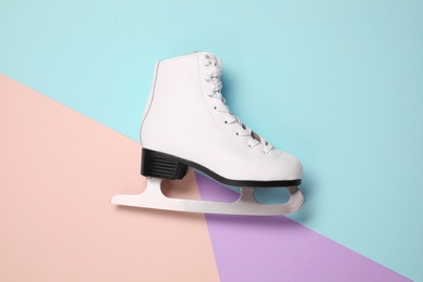 One skate on color background, top view Photo of One skate on color background, top view